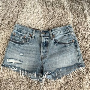 Levi 501 Jean cutoff shorts